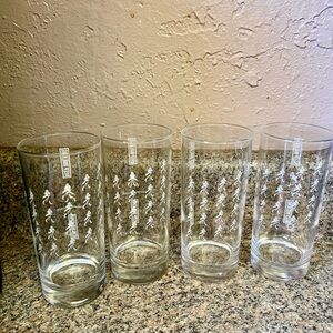 Vintage Johnnie Walker “Keep Walking” Highball
10 oz. Tall Mix Drink Glasses Set